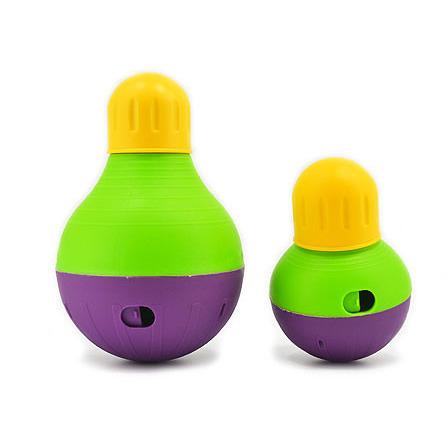 Starmark Bob-A-Lot treat dispenser dog