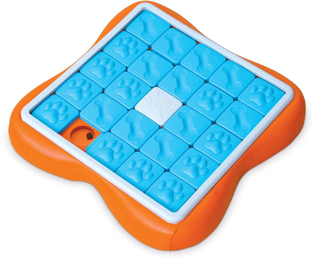 Challenge slider dog puzzle